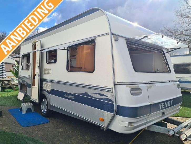 FENDT SAPHIR 450 DB / BJ 2002 / VOORTENT / AANBIEDING, Caravans en Kamperen, Caravans, Bedrijf, 1000 - 1250 kg, Rondzit, Fendt