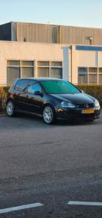 Volkswagen Golf 2.0 GTI 300pk uniek!, Auto's, 65 €/maand, 4 cilinders, Zwart, Handgeschakeld