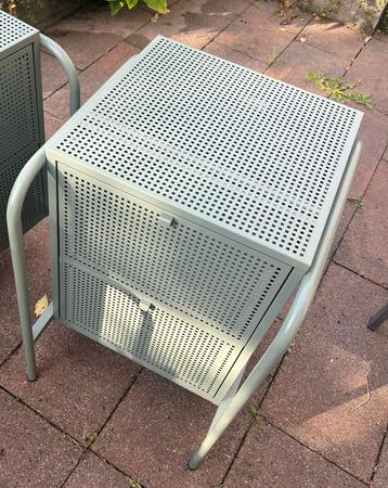 Ikea nachtkastje grijsgroen Nikkeby beschikbaar voor biedingen