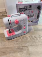 Compacte Naaimachine - Ideaal voor Beginners!, Hobby en Vrije tijd, Naaimachines en Toebehoren, Ophalen, Zo goed als nieuw, Naaimachine