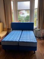 Op te halen twee persoonsboxspring, Huis en Inrichting, Ophalen, Gebruikt, Blauw, Tweepersoons
