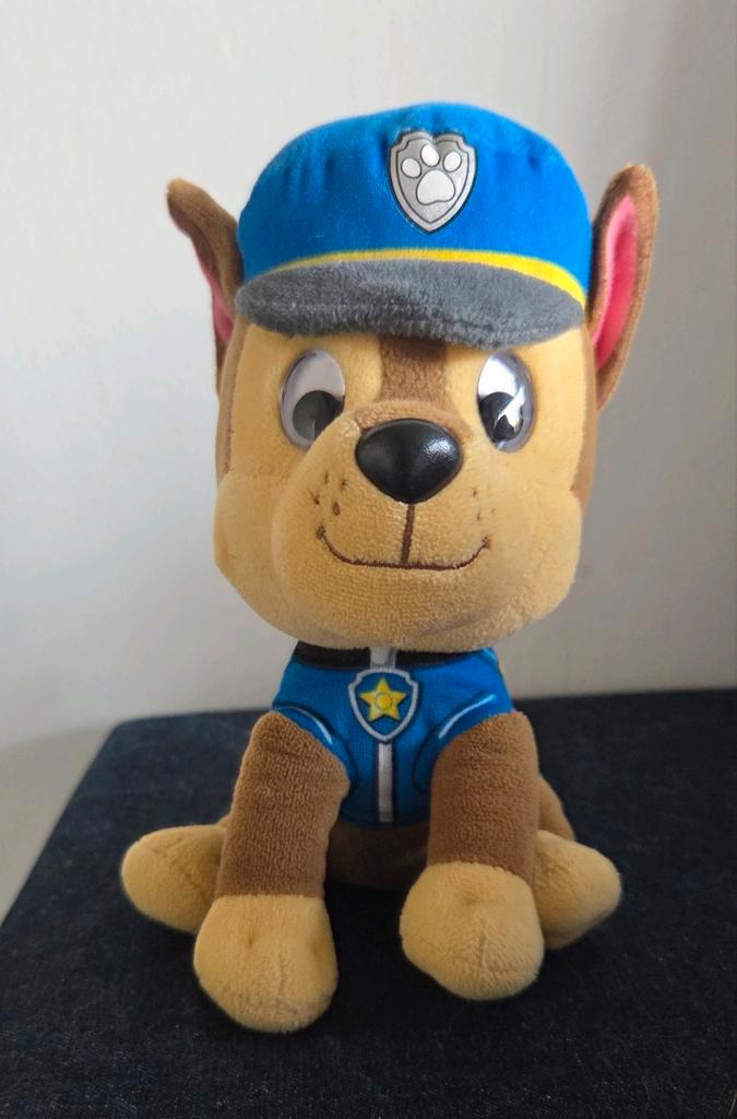 Paw Patrol Knuffel Chase  +/- 20 cm, Kinderen en Baby's, Speelgoed | Knuffels en Pluche, Zo goed als nieuw, Hond, Ophalen of Verzenden