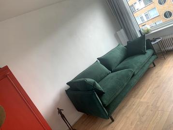 Groene bank (Karwei) beschikbaar voor biedingen