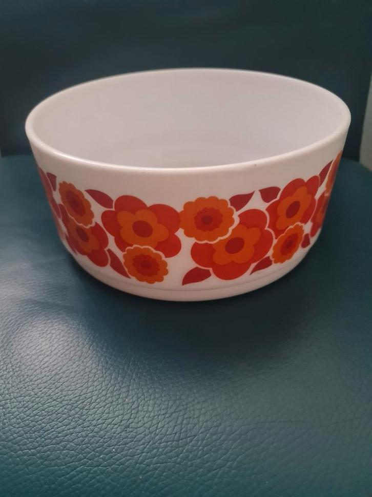 arcoroc arcopal lotus schaal 2x, Huis en Inrichting, Woonaccessoires | Schalen en Manden, Gebruikt, Schaal, Rond, Porselein of Keramiek