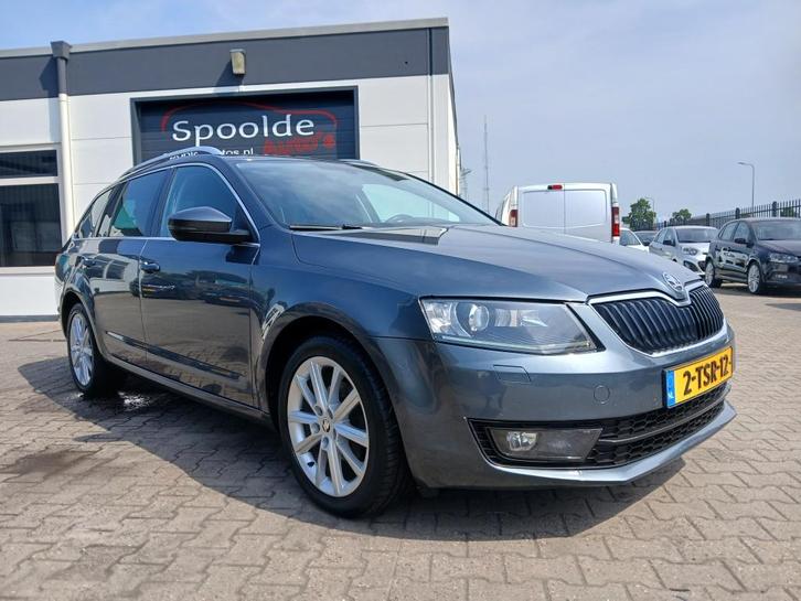 Skoda Octavia Combi 1.2 TSI Topstaat/Stoelverwarming/Clima/N, Auto's, Skoda, Bedrijf, Octavia, ABS, Adaptieve lichten, Airbags