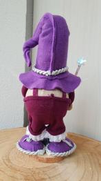 Art-Ajoure handgemaakte wollen Kerstkabouter 27 cm paars, Diversen, Kerst, Verzenden, Nieuw