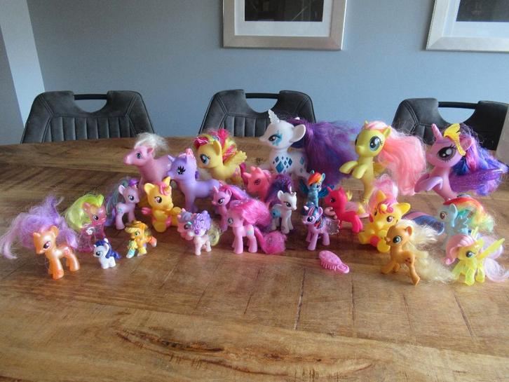 25 stuks My Little Pony paardjes Unicorns zeemeerminnen, Kinderen en Baby's, Speelgoed | My Little Pony, Zo goed als nieuw, Ophalen of Verzenden