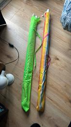 2 kleurrijke parasols diameter ca 150, Ophalen, Zo goed als nieuw