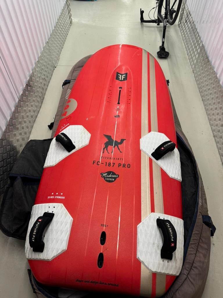 FUTURE FLY foil slalom 187, Watersport en Boten, Windsurfen, Zo goed als nieuw, Plank, 7 m² of meer, Ophalen