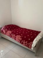 1-persoonsbed met matras – 205 x 95 cm – net en compleet, Huis en Inrichting, Slaapkamer | Complete slaapkamers, Ophalen, Zo goed als nieuw