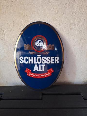 Emaille bier reclamebord Schlösser Alt Düsseldorf Duitsland  beschikbaar voor biedingen