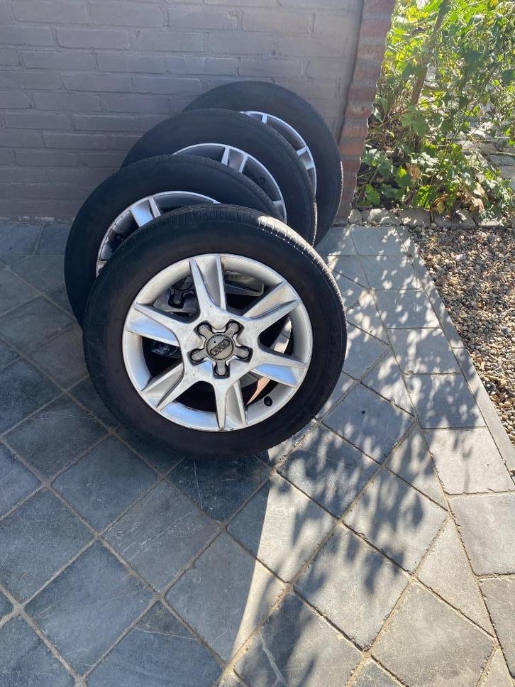 Winterbanden voor Audi A3 of A4 en voor Volvo V40, Auto-onderdelen, Banden en Velgen, Banden en Velgen, Winterbanden, 16 inch