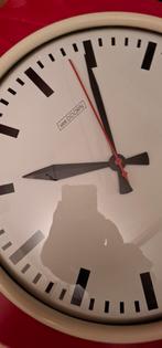 Zeer gave wand/schoolklok, Huis en Inrichting, Ophalen of Verzenden, Zo goed als nieuw, Wandklok