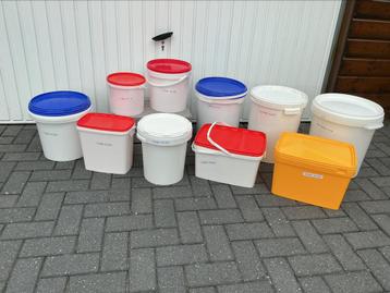 Emmers.Nieuw.Maat: 5,10,16,18,21.6,22 en 30 ltr. Zie tekst. beschikbaar voor biedingen