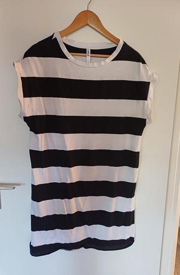 Jurkje, T-shirt jurkje, maat L beschikbaar voor biedingen