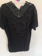 Zwarte top met broderie - Maat S, Zwart, Ophalen of Verzenden, Zo goed als nieuw, Korte mouw