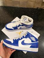 WMNS AIR JORDAN 1 MID, Kleding | Heren, Schoenen, Ophalen of Verzenden, Nieuw