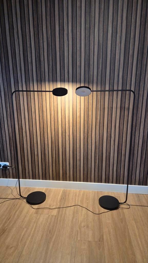Ikea Ypperlig LED Vloerlamp - Design Leeslamp 2 stuks!, Huis en Inrichting, Lampen | Vloerlampen, Zo goed als nieuw, 150 tot 200 cm