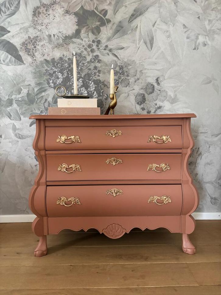 Prachtige Terracotta Buikkast met Gouden Details, Huis en Inrichting, Kasten | Ladekasten, Minder dan 100 cm, 25 tot 50 cm, Ophalen