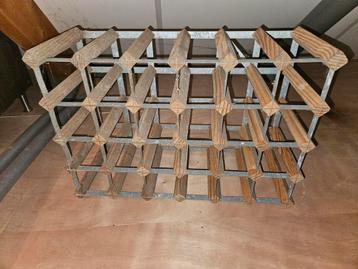 Wijnrek hout aluminium  beschikbaar voor biedingen
