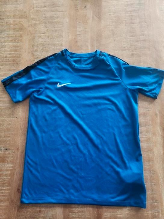 Nike | t-shirt | zgan | maat M, Kleding | Heren, Sportkleding, Zo goed als nieuw, Algemeen, Maat 48/50 (M), Blauw, Ophalen of Verzenden