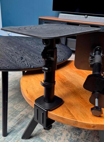 Set tafel-standaards voor monitor-speakers beschikbaar voor biedingen