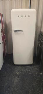 SMEG koelkast creme (gratis bezorging)., 200 liter of meer, Zo goed als nieuw, Met vriesvak, 160 cm of meer