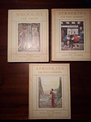 Drie sprookjesboekjes met illustraties van Rie Cramer beschikbaar voor biedingen