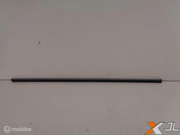 A1236900880 SIERLIJST RECHTS ACHTERPORTIER NEW OLD STOCK beschikbaar voor biedingen