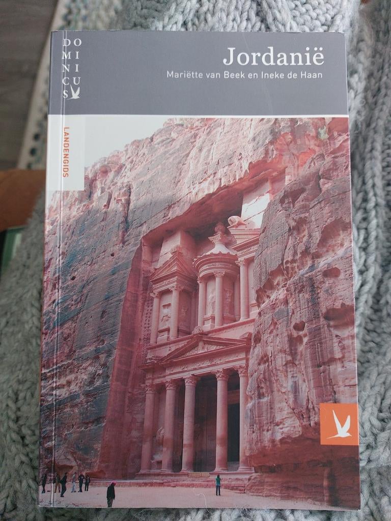 Mariëtte van Beek - Dominicus Jordanië, Boeken, Capitool, Europa, Ophalen of Verzenden, Zo goed als nieuw