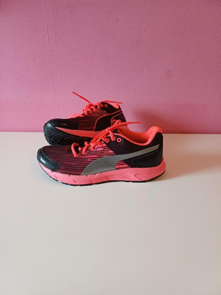 Gympen van Puma, maat 37, Kleding | Dames, Schoenen, Gedragen, Sneakers of Gympen, Ophalen of Verzenden