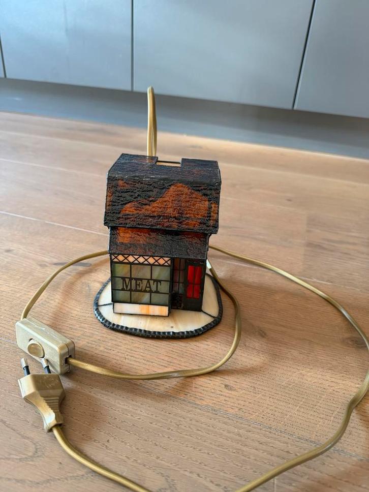 Glas in Lood Huisje Slagerij Lamp, Antiek en Kunst, Antiek | Speelgoed, Ophalen of Verzenden