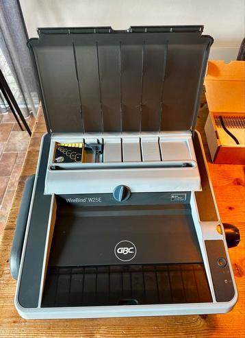 GBC WireBind W25E Inbindmachine beschikbaar voor biedingen