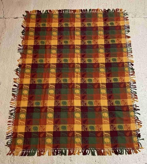 GFL14 Tafelkleed / Foulard geblokte herfstkleuren pompoen au, Huis en Inrichting, Woonaccessoires | Plaids en Woondekens, Zo goed als nieuw