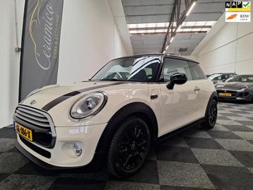 Mini 2015. Cooper Chili. 2e Eigenaar. Pano dak. 71.000 km. beschikbaar voor biedingen