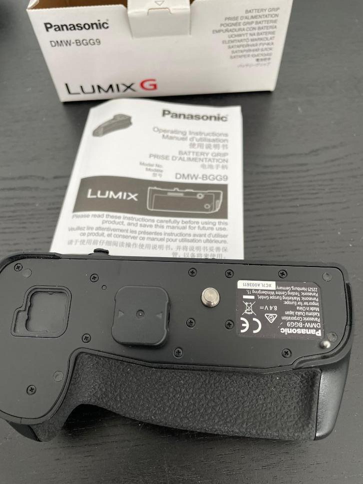 Battery Grip DMW-BGG9 voor Panasonic G9, Audio, Tv en Foto, Fotografie | Accu's en Batterijen, Zo goed als nieuw, Ophalen of Verzenden