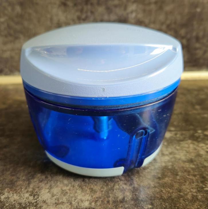 Tupperware happy chopper groentesnijder/hakker Blauw 300ML, Huis en Inrichting, Keuken | Tupperware, Zo goed als nieuw, Overige typen