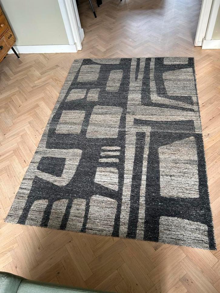 Modern Geweven Vloerkleed 230x160cm, Huis en Inrichting, Stoffering | Tapijten en Kleden, Gebruikt, 150 tot 200 cm, 200 cm of meer