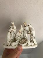 Antieke Kerststal van porselein of keramiek wit met goud, Diversen, Kerst, Ophalen, Zo goed als nieuw