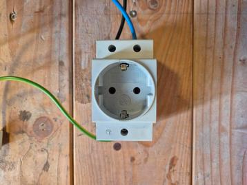 Din rail wcd beschikbaar voor biedingen