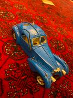 Blauwe Speelgoedauto - Bugatti Type Atlantic 1936, Hobby en Vrije tijd, Modelauto's | 1:18, Ophalen of Verzenden, Gebruikt, Auto