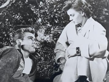 Rebel Without a Cause Filmmuseum Foto - James Dean beschikbaar voor biedingen