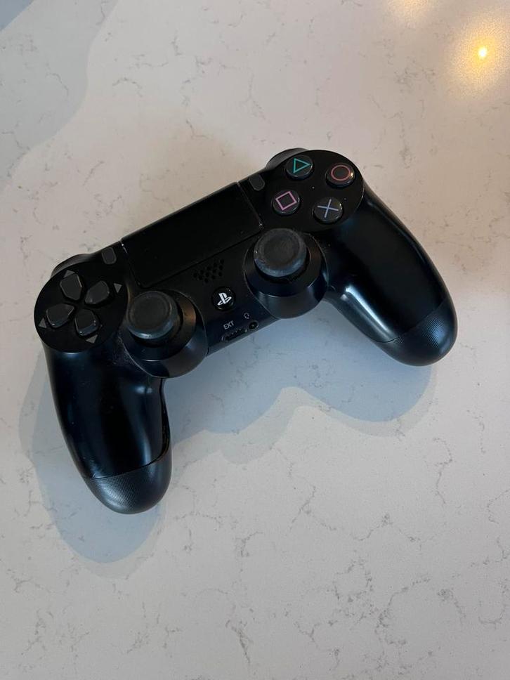 PS4 pro 1 TB + 3 controllers, Spelcomputers en Games, Spelcomputers | Sony PlayStation Consoles | Accessoires, Gebruikt, PlayStation 4