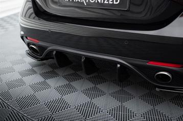 Maxton Design Alfa Romeo Giulia Veloce Q4 Rear Valance Spoil beschikbaar voor biedingen