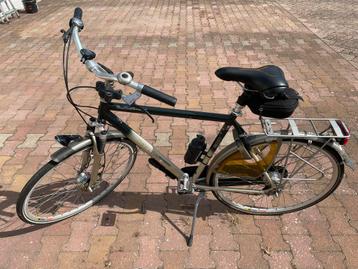 Heren fiets. In Nieuwstraat. Koga miyata beschikbaar voor biedingen