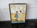 TWEE ZWERVERS DOOR DE GROTE WERELD-SLUITER-PAUL KAISER-1936, Ophalen of Verzenden, Gelezen, Plaatjesalbum
