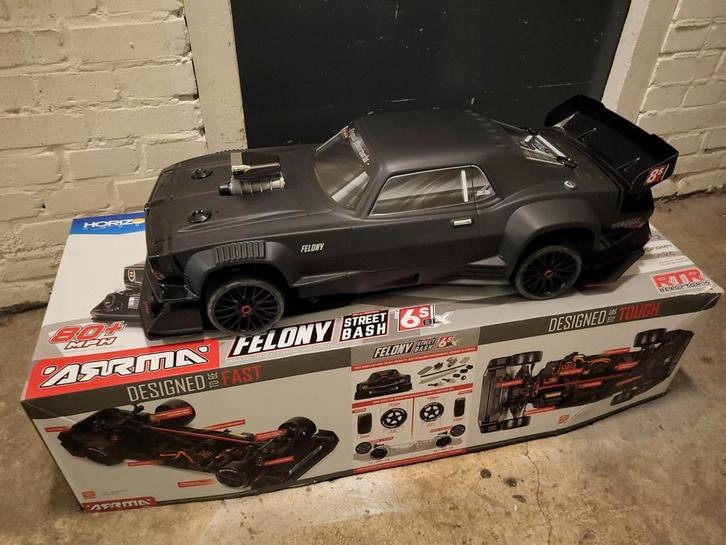 Nieuwe Arrma Felony Roller Te Koop In Doos Blackkk, Hobby en Vrije tijd, Modelbouw | Radiografisch | Auto's, Onderdeel, Overige schalen