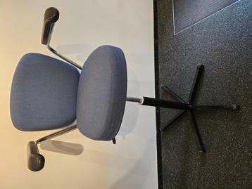 Hoge bureau/bootstoel beschikbaar voor biedingen