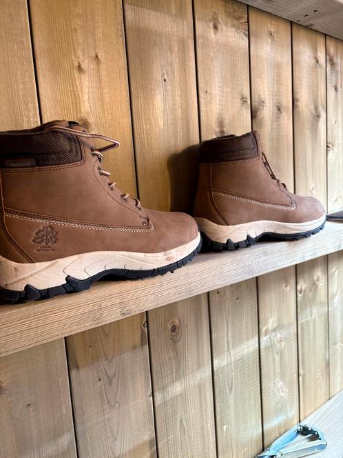 Te koop: winter jongens (ijs) schoenen, Kinderen en Baby's, Kinderkleding | Schoenen en Sokken, Schoenen, Jongen, Ophalen of Verzenden