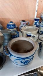 Traditioneel Aardewerk met Blauwe Decoraties, Antiek en Kunst, Antiek | Keramiek en Aardewerk, Ophalen